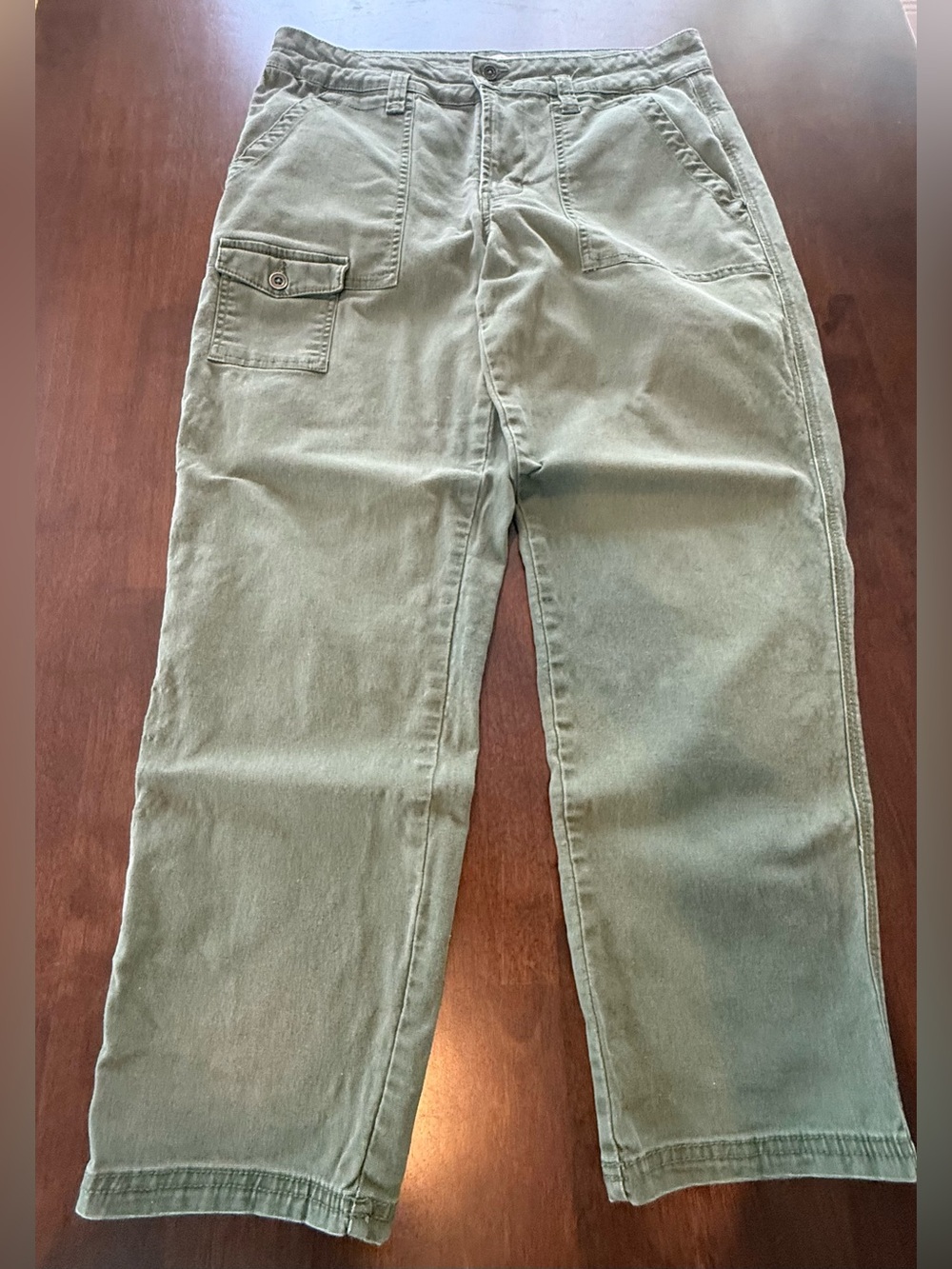 Time & Tru Olive Green Utility Pants Size 12 Cropped Stretch